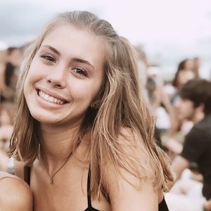 Meet your Posher, Kaitlyn